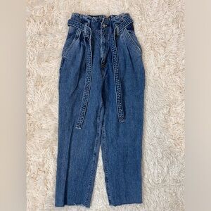Abercrombie & Fitch Jeans Paper Bag High Rise A&F Mom 25 0S Raw Hem Blue belted